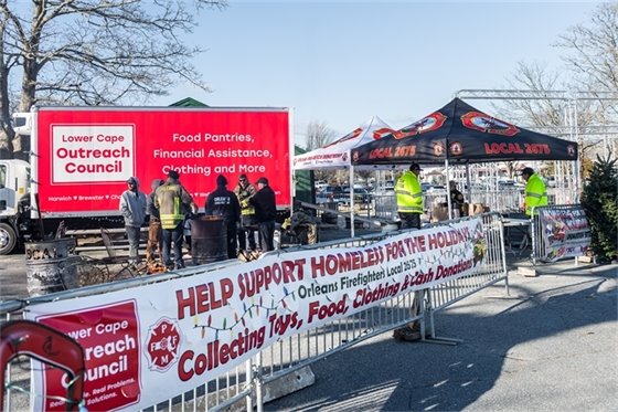 Homeless for the Holidays event